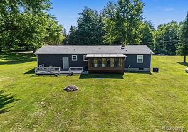 Homes for sale in Davison, MI | 4427 N Washburn Rd, Davison, MI 48423 | MLS# 61009539