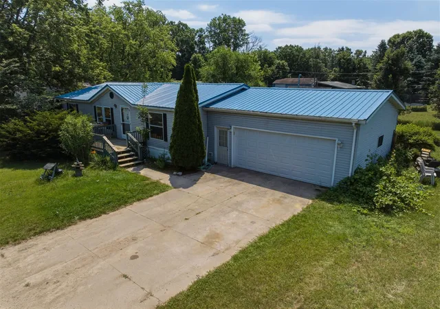 22nd image of 18871 Cardinal Dr, Morley, MI 49336 | MLS# 70545235