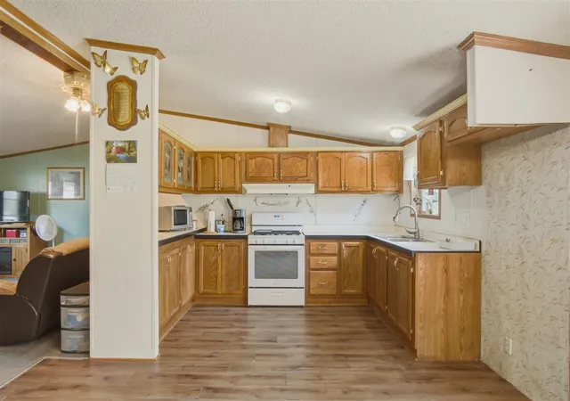 3rd image of 18871 Cardinal Dr, Morley, MI 49336 | MLS# 70545235