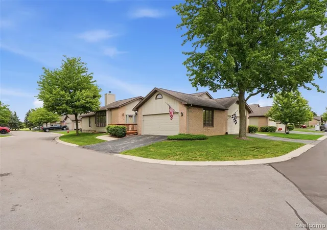 2nd image of 13331 Whittier, Sterling Heights, MI 48312 | MLS# 61006926