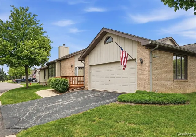 3rd image of 13331 Whittier, Sterling Heights, MI 48312 | MLS# 61006926
