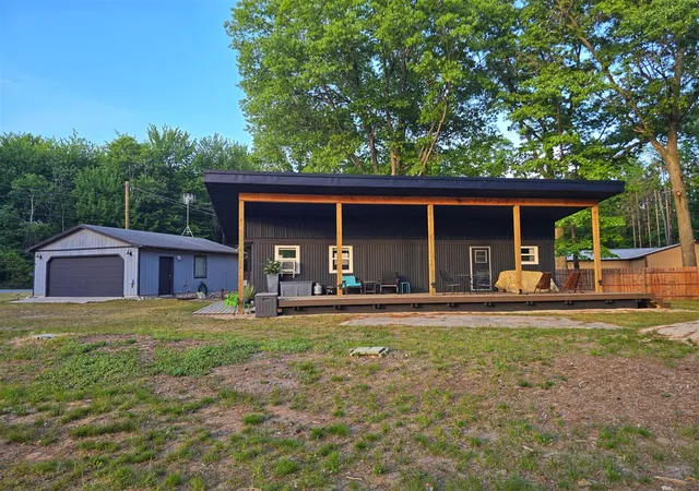 3rd image of 7949 W Fox Rd, Mears, MI 49436 | MLS# 70537202