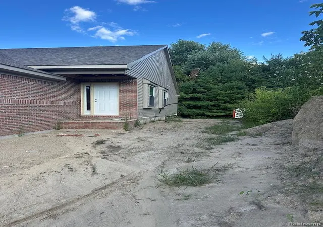 1st image of 821 Chelsea Ridge Ct, Howell, MI 48843 | MLS# 60967422