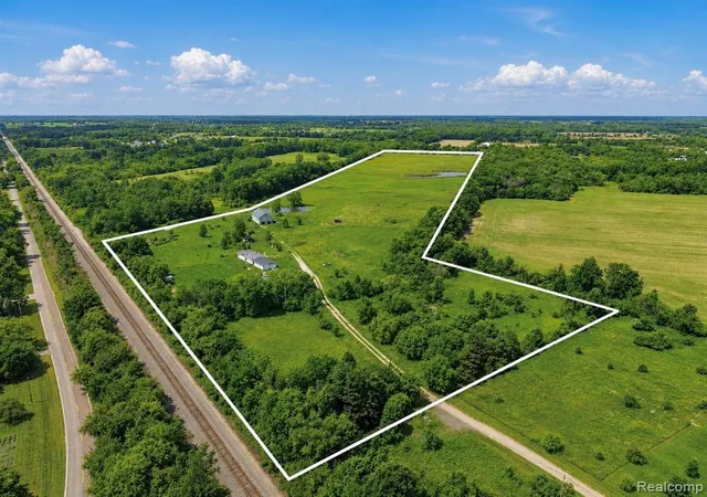 Homes for sale in Gaines, MI | 12229 Baldwin Rd, Gaines, MI 48436 | MLS# 61008120