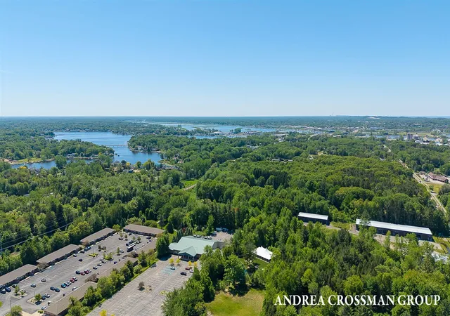 26th image of 18124 Newgate Ln #17, Spring Lake, MI 49456 | MLS# 70554546