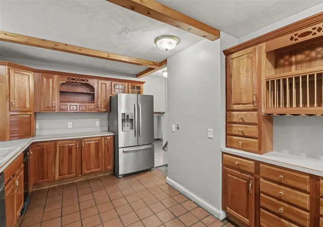 Photo 4 of Single family home for sale at 42910 Evergreen Park Dr, Decatur, MI 49045 | MLS# 70554374 | Listing updated on 2026-09-10