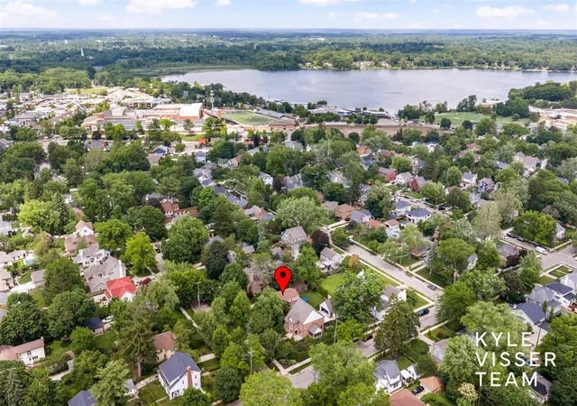 Homes for sale in East Grand Rapids, MI | 964 Pinecrest Ave, East Grand Rapids, MI 49506 | MLS# 70538451