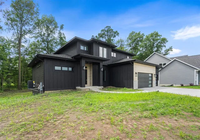 2nd image of 4662 Hidden Ridge Dr, Hudsonville, MI 49426 | MLS# 70542312