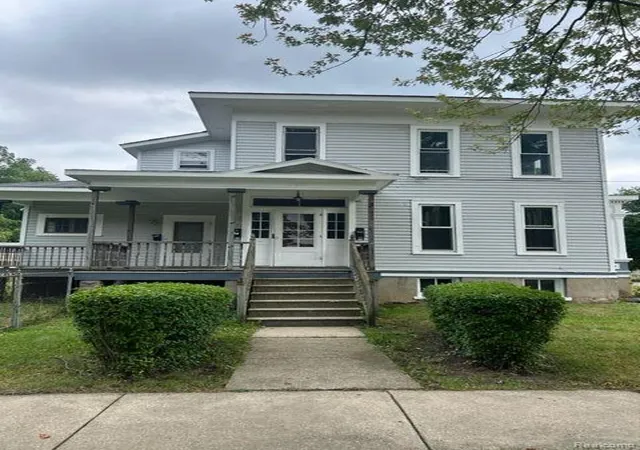 1st image of 302 N Farragut St, Bay City, MI 48708 | MLS# 60335699
