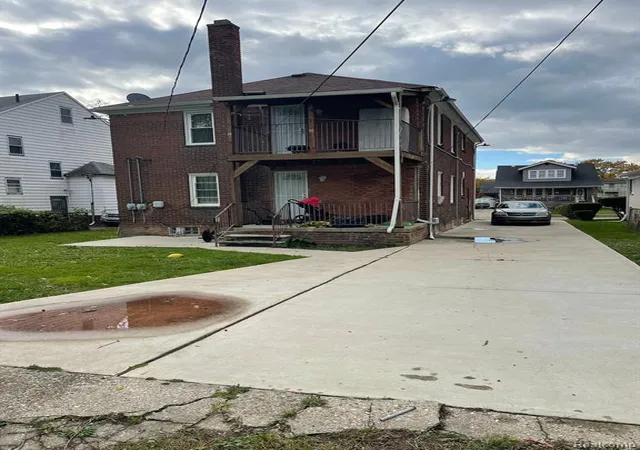 2nd image of 282 Newport St, Detroit, MI 48215 3170 | MLS# 60266263