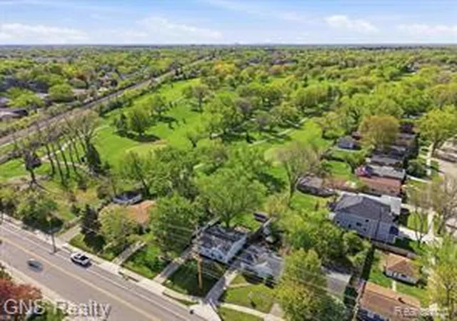 Homes for sale in Royal Oak, MI | 2717 Normandy Rd, Royal Oak, MI 48073 | MLS# 61009920