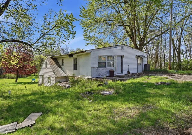 Homes for sale in Galesburg, MI | 1928 S 35th St, Galesburg, MI 49053 | MLS# 70527993