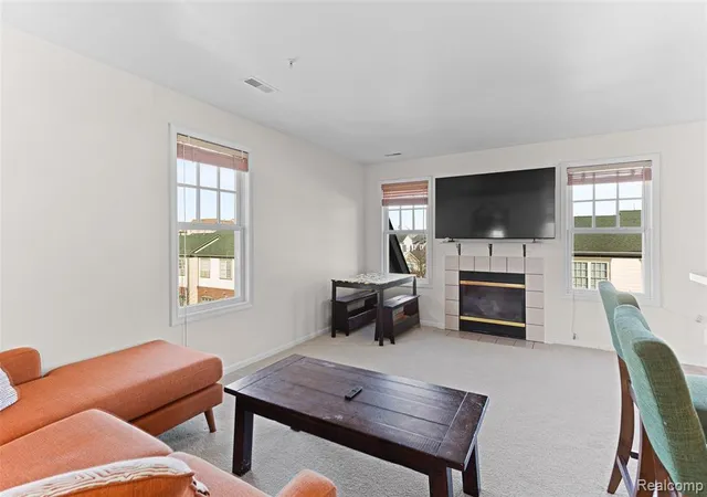 2nd image of 208 Amys Walk, Auburn Hills, MI 48326 3060 | MLS# 60975256