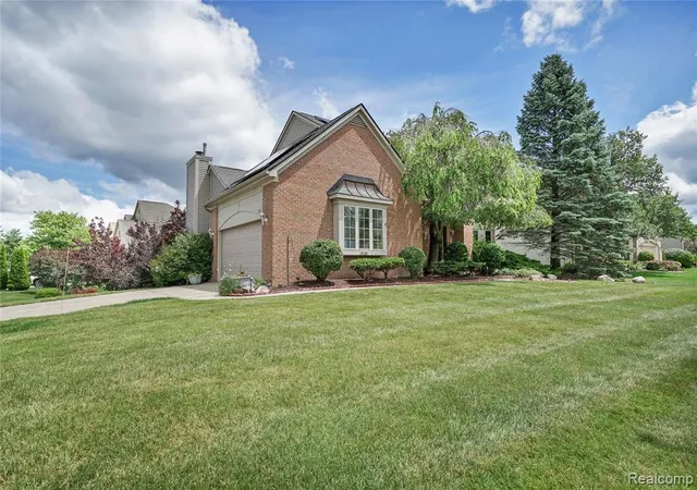 Photo 2 of Single family home for sale at 3200 Appleridge Dr, Ann Arbor, MI 48103 | MLS# 61009304 | Listing updated on 2026-08-19