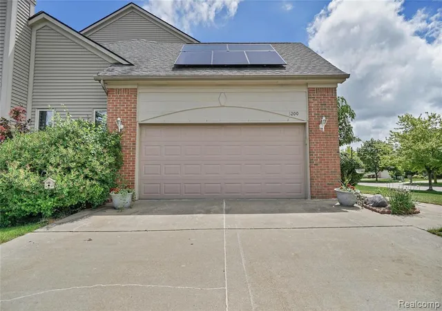 Photo 3 of Single family home for sale at 3200 Appleridge Dr, Ann Arbor, MI 48103 | MLS# 61009304 | Listing updated on 2026-08-19