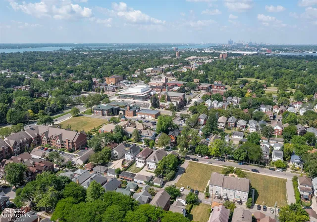 Homes for sale in Grosse Pointe, MI | 1025 Beaconsfield Ave, Grosse Pointe, MI 48230 | MLS# 50213877