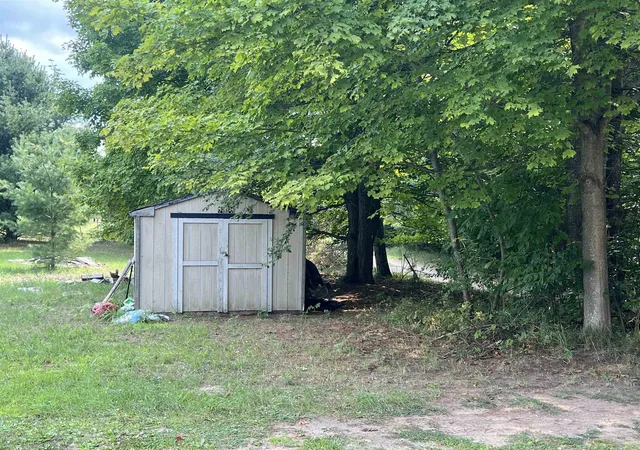 Photo 3 of Single family home for sale at 10317 North Long Lake Rd, Traverse City, MI 49685 | MLS# 80072941 | Listing updated on 2026-09-03