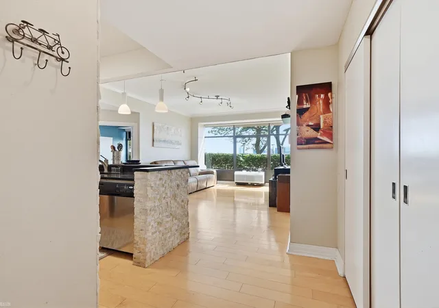 Photo 3 of Condo for sale at 1001 Jefferson Ave #1J, Detroit, MI 48226 | MLS# 50219995 | Listing updated on 2026-08-28