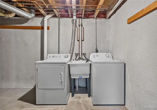 Photo 20 of Condo for sale at 42015 Imperial Ln, Clinton Township, MI 48038 1974 | MLS# 61024726 | Listing updated on 2026-08-27
