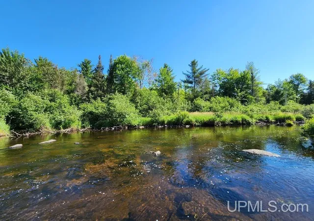 Homes for sale in Iron River, MI | 370 Gibbs City Rd, Iron River, MI 49935 | MLS# 50214193