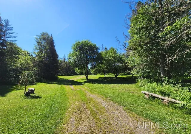 Homes for sale in Iron River, MI | 370 Gibbs City Rd, Iron River, MI 49935 | MLS# 50214193