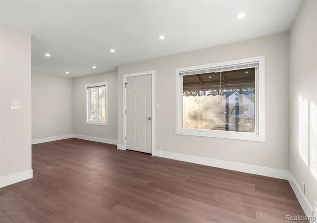 Photo 2 of Single family home for sale at 8900 Asbury Park, Detroit, MI 48228 2006 | MLS# 60985767 | Listing updated on 2026-08-26