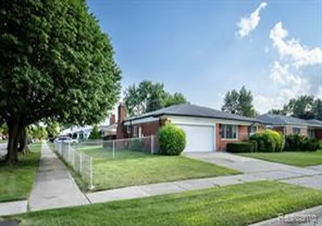 Homes for sale in Warren, MI | 13256 Rosselo Ave, Warren, MI 48088 | MLS# 61009894