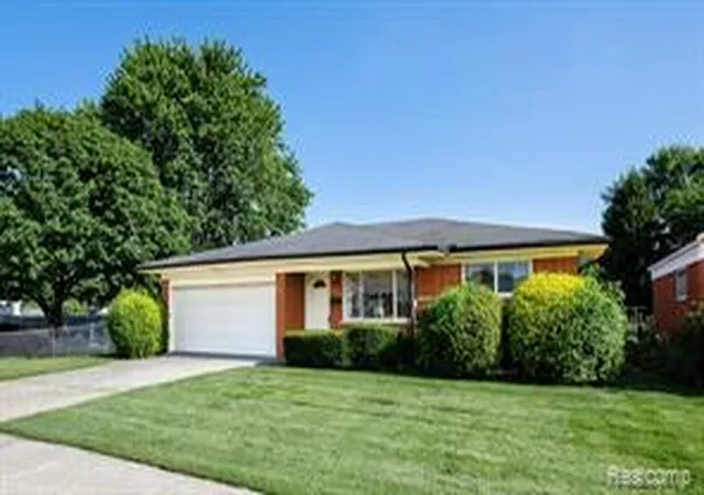Homes for sale in Warren, MI | 13256 Rosselo Ave, Warren, MI 48088 | MLS# 61009894