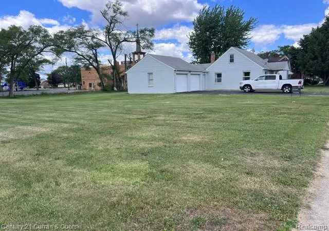 Homes for sale in Garden City, MI | 5727 Merriman Rd, Garden City, MI 48135 | MLS# 61002642