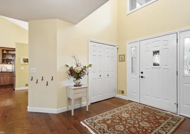Photo 2 of Single Family Residence at 18036 N Lauren Dr, Clinton Township, MI 48038 | MLS# 50212109 | | Sold on 2026-08-07