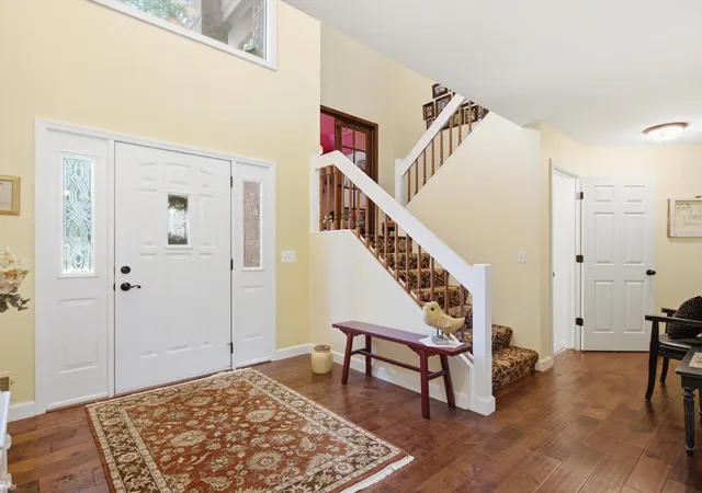 Photo 4 of Single Family Residence at 18036 N Lauren Dr, Clinton Township, MI 48038 | MLS# 50212109 | | Sold on 2026-08-07