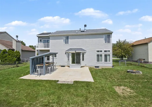 Photo 3 of Single family home for sale at 2444 Sunny Crk St, Grand Rapids, MI 49508 | MLS# 70551239 | Listing updated on 2026-08-11