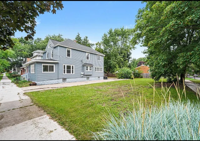 Listing Photo 4 - Condo for sale in building located at 1107 11th St, Grand Rapids, MI 49504