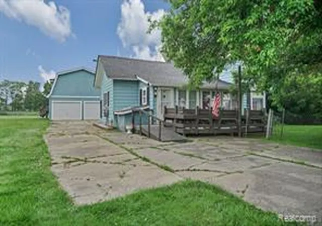 Homes for sale in Wales, MI | 261 Fitz Rd, Wales, MI 48027 | MLS# 61009815