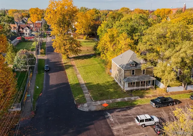 1st image of 1401 Mckinstry St, Detroit, MI 48209 | MLS# 60269705