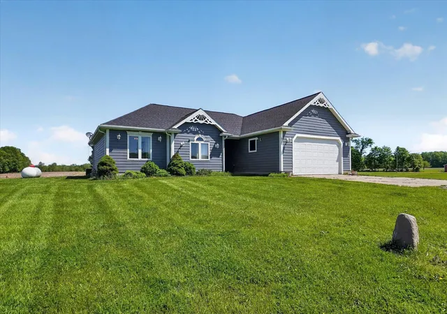 Homes for sale in Ovid, MI | 8580 W Hibbard Rd, Ovid, MI 48866 | MLS# 50208901