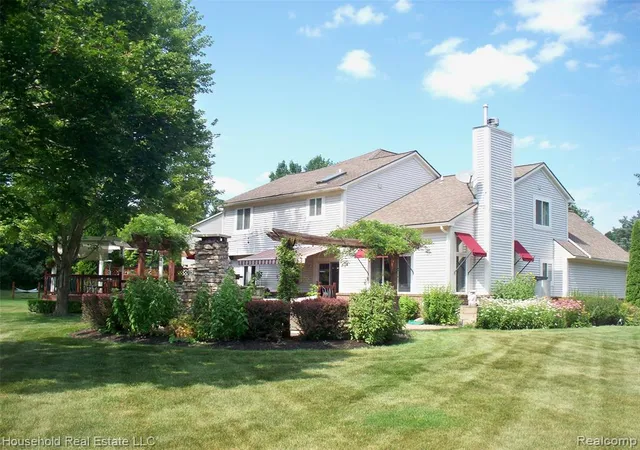 Photo 4 of Single family home for sale at 2933 Augusta Dr, Commerce Township, MI 48382 | MLS# 61018836 | Listing updated on 2026-08-31