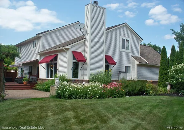 Photo 5 of Single family home for sale at 2933 Augusta Dr, Commerce Township, MI 48382 | MLS# 61018836 | Listing updated on 2026-08-31