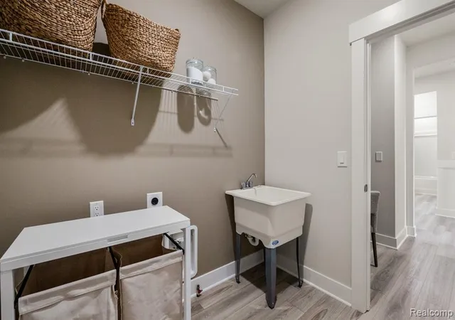 16th image of 859 Kelpie Dr, Ann Arbor, MI 48108 | MLS# 60958537