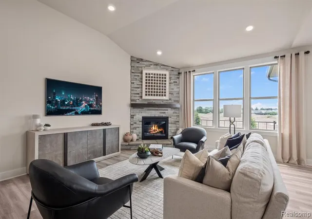 Listing Photo 4 - Condo for sale in building located at 859 Kelpie Dr, Ann Arbor, MI 48108