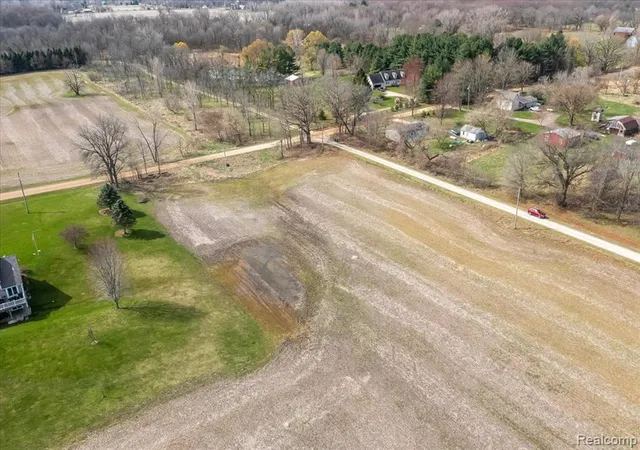 10th image of N Schrepfer Rd, Howell, MI 48855 | MLS# 60928865