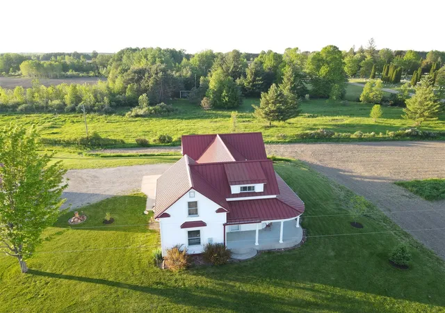 Homes for sale in Marion, MI | 4072 20 Mile Rd, Marion, MI 49665 | MLS# 70535303