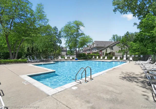 Homes for sale in Walled Lake, MI | 446 Old Pine Way, Walled Lake, MI 48390 | Houzeo