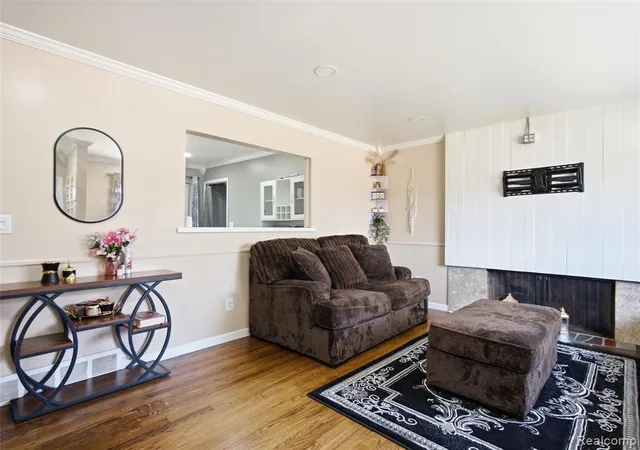 Photo 4 of Single family home for sale at 4220 Wall Ave, Allen Park, MI 48101 3035 | MLS# 61024693 | Listing updated on 2026-08-28