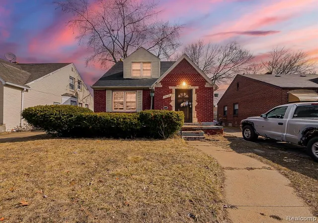 1st image of 18242 Mendota St, Detroit, MI 48221 1945 | MLS# 60967957