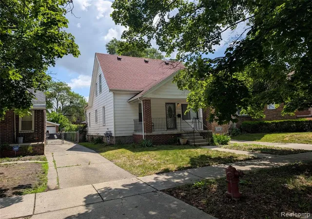2nd image of 16182 Muirland, Detroit, MI 48221 3011 | MLS# 61004865
