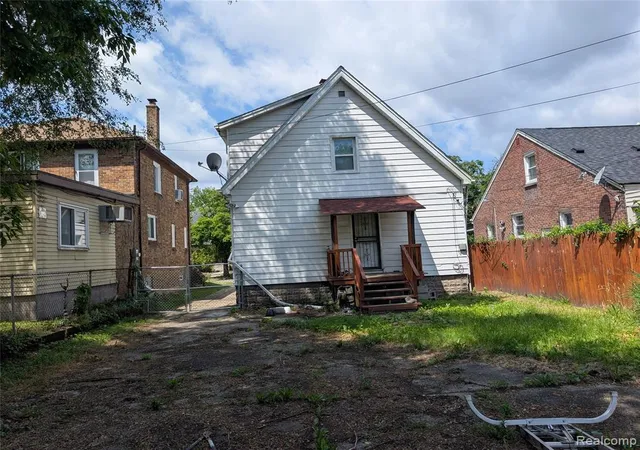 5th image of 16182 Muirland, Detroit, MI 48221 3011 | MLS# 61004865