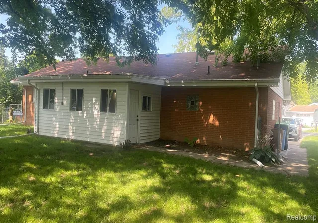 Homes for sale in Saginaw, MI | 2966 Burlington Dr, Saginaw, MI 48601 | MLS# 61006621
