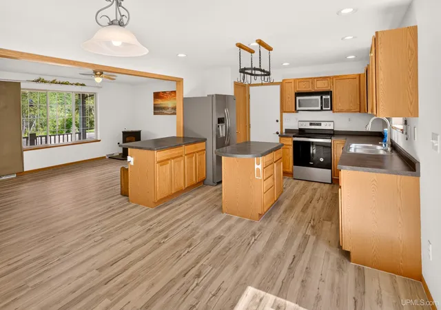 5th image of 1675 Ellsworth Dr, Ishpeming, MI 49849 | MLS# 50219609