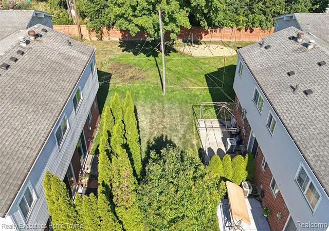 Photo 4 of Condo for sale at 27821 Eastwick Sq, Roseville, MI 48066 | MLS# 61025435 | Listing updated on 2026-08-29